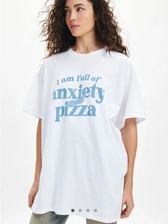 ❤️🔥BOGO FREE urban outfitters Oversized Graphic Tee Anxiety and Pizza L/XL - Picture 2 of 4